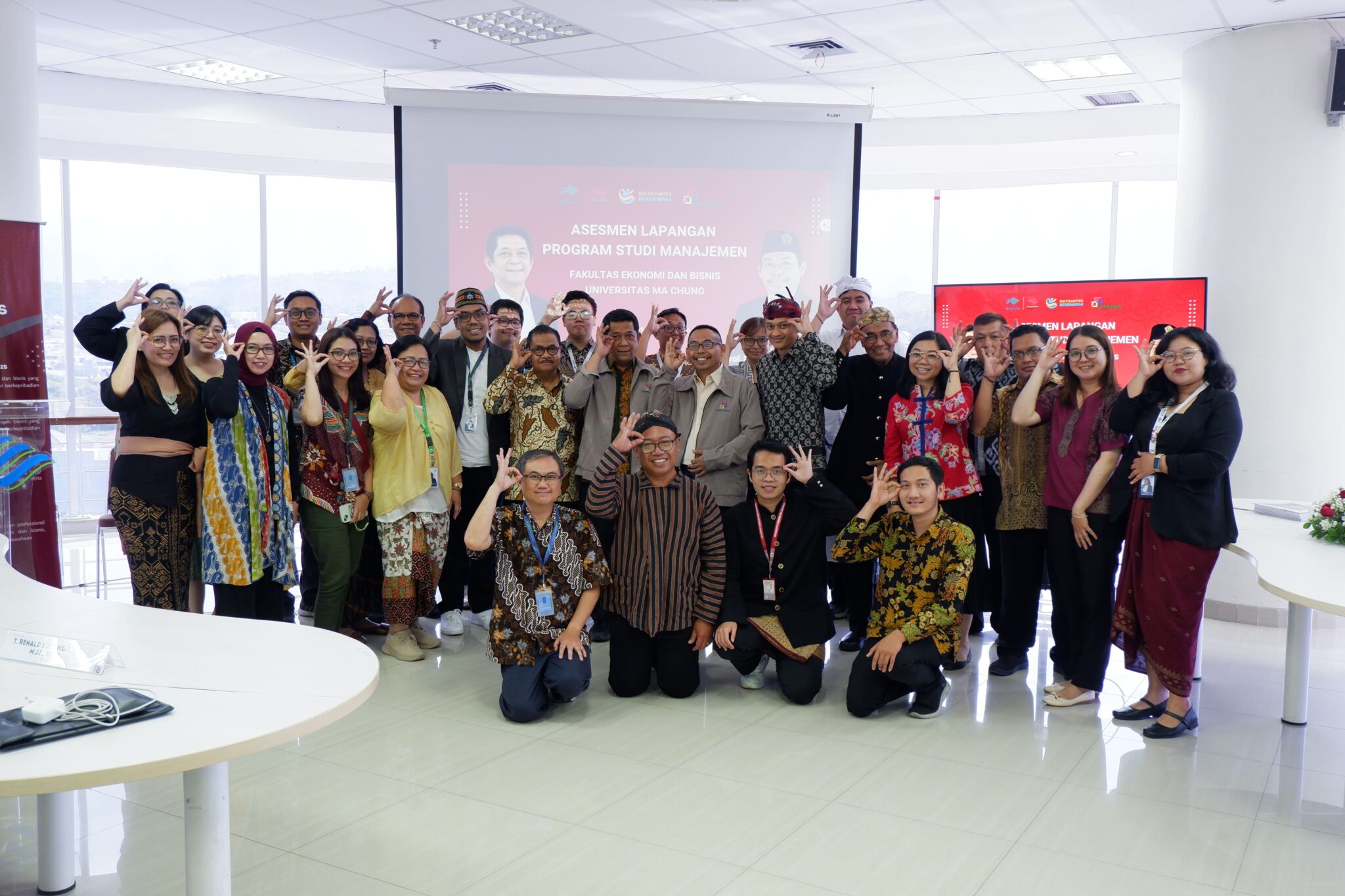 Kompak, Prodi Manajemen Jalani Asesmen Lapangan - #1 Universitas Ma Chung