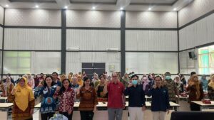 Edukasi Skrining Mata untuk Tenaga Kesehatan Puskesmas Se-Kabupaten Malang - Prodi Optometri Ma Chung dan IROPIN Malang