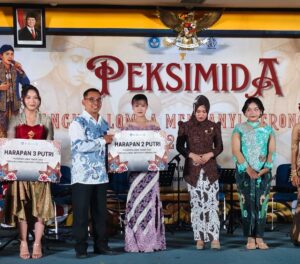 Prestasi PEKSIMIDA Lomba Keroncong_Mahasiswi Universitas Ma Chung