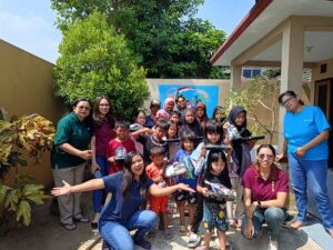 Tim Dosen Mandarin Ma Chung Ajak Anak-anak Belajar Menulis dan Mengenal Perasaan lewat Pentigraf