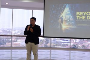 Kuliah Tamu Analisa Data_Lab FEB Universitas Ma Chung